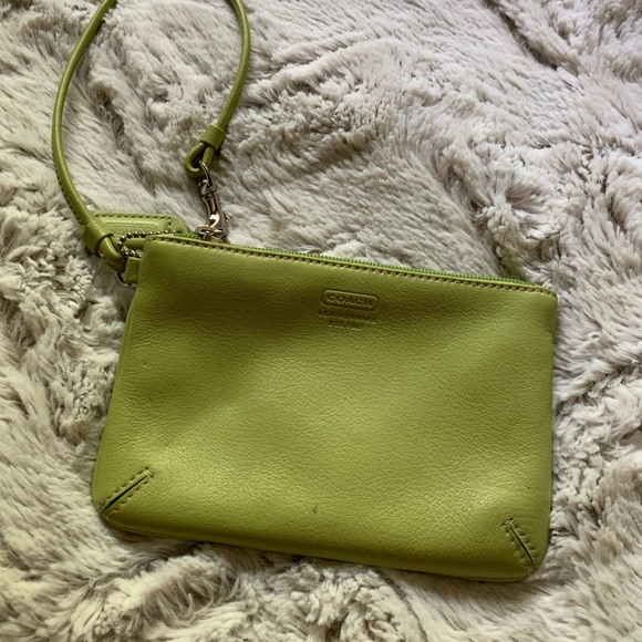 Green Leather Coach Wristlet - Picture 1 of 4